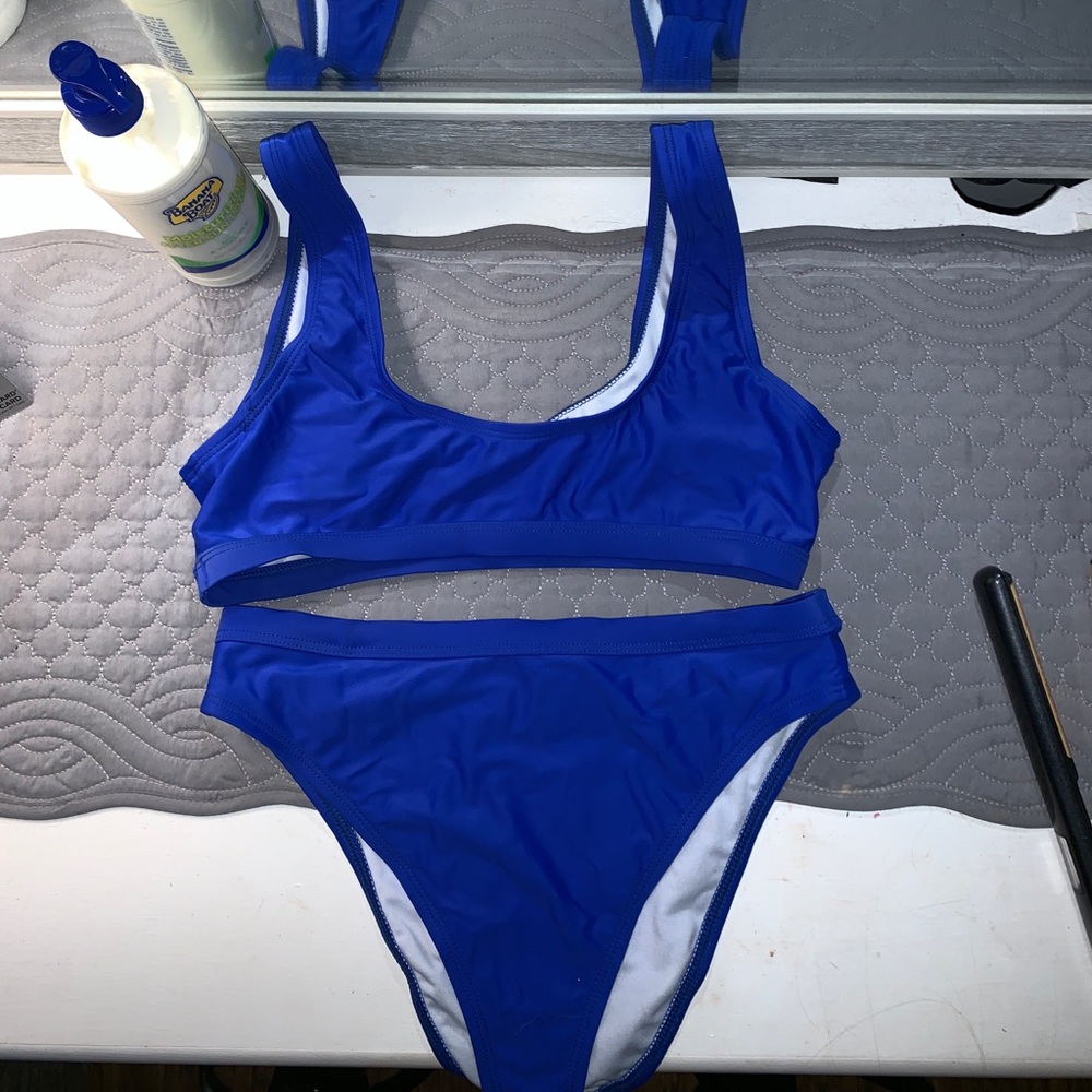 Bathing suit
